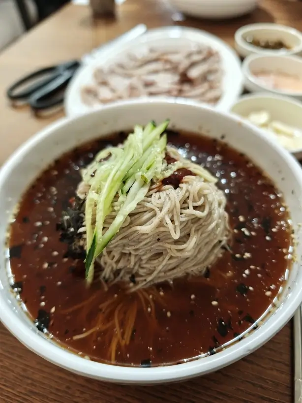 메밀막국수 곱빼기