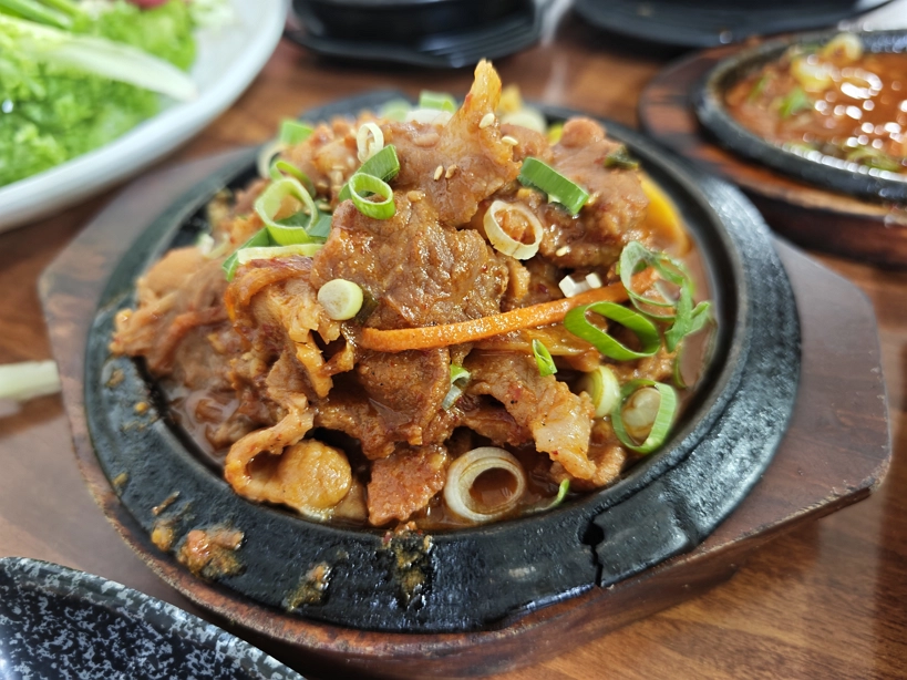 옹기골만찬 제육볶음